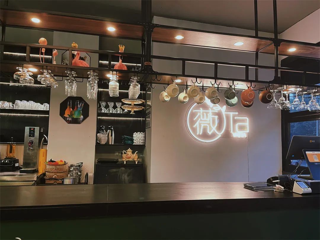 【隱藏在山南的小格調(diào)】露天花園餐廳~西餐、酒吧、下午茶......美好的夜晚從微醺開始
