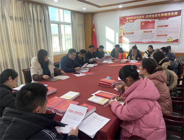 淮南：開展互學(xué)互比 切實提高機(jī)關(guān)黨建質(zhì)量